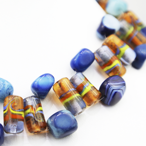 Murano glass and agatha necklace neck