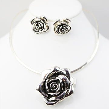 Rose Silver Choker, Pendant and Earrings Set