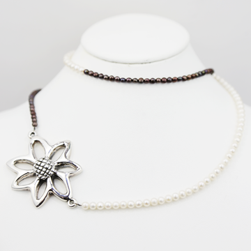 Sunflower and cultured pearl large necklace