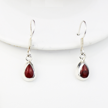 Rain of red jade necklace and earring.