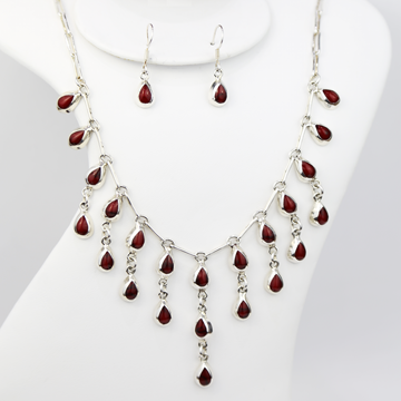 Rain of red jade necklace and earring.