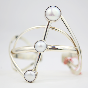 For pearl lovers cuff bracelet