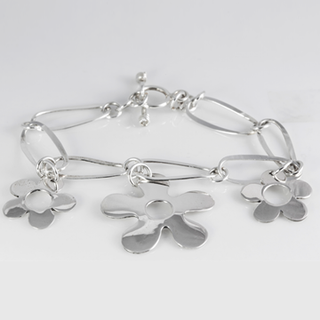 Encanto. Floral Silver charm